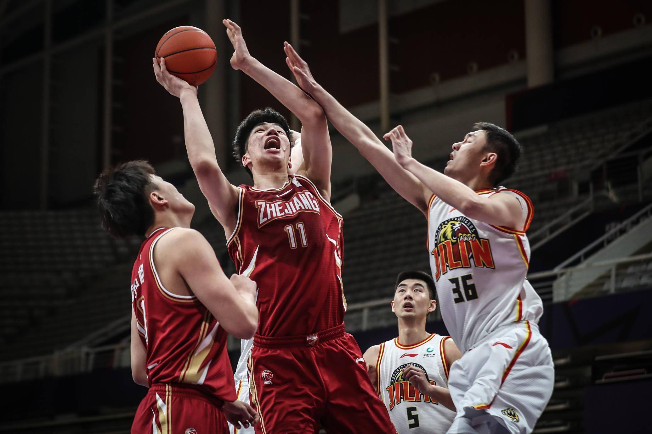 对郑钦文来 对郑钦文来